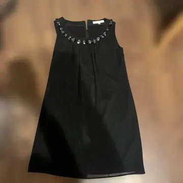 M.PREMIER 슬리브리스 블랙 원피스 38