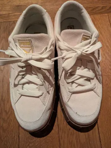 Puma 화이트 통굽 스니커즈 24.5cm