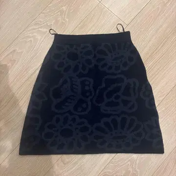 마리메꼬 유니클로 콜라보 스커트 S