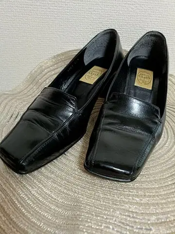 가죽 스퀘어토 하이힐 블랙