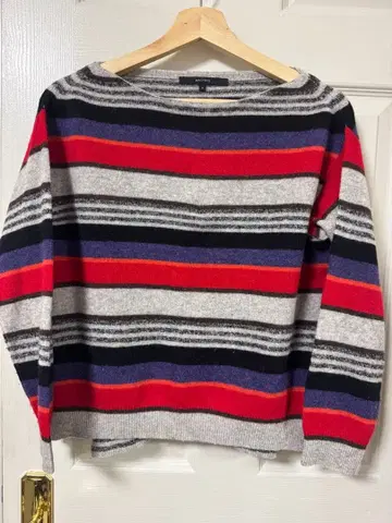 맥피 울 캐시미어 보더 니트 S 투모로우랜드