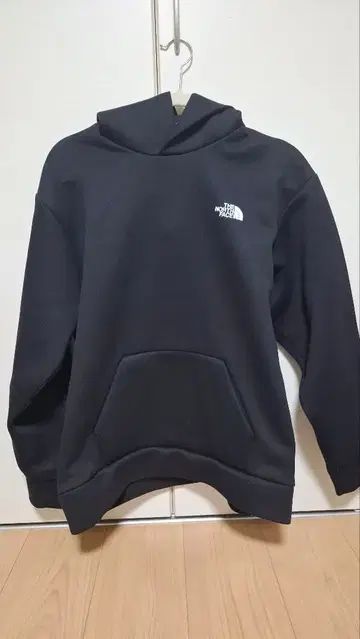 The North Face 블랙 후드티 & 팬츠 세트