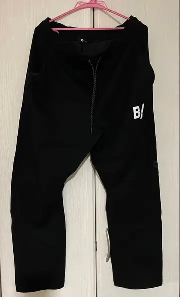 [ 택 포함 새상품 ] B/ 비 슬래시 맨투맨 팬츠