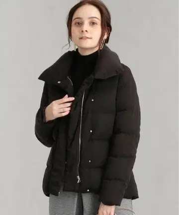 그린 레이블 릴랙싱 다운 자켓 블랙