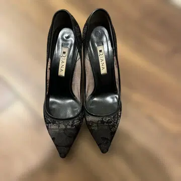 DIANA 블랙 레이스 하이힐