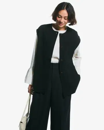 새상품 DoCLASSE 코튼 밀라노 버튼 디자인 베스트