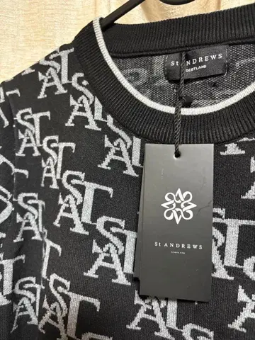 SI ANDREWS 로고 패턴 긴팔 스웨터 새상품 M
