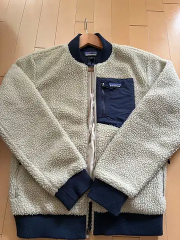 Patagonia 플리스 자켓 아이보리 네이비