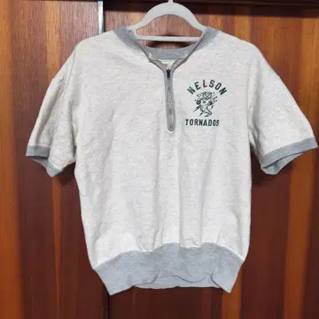 리얼 맥코이, 반팔 맨투맨