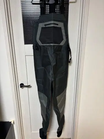 가슴 하이 웨이더 그레이 L 사이즈