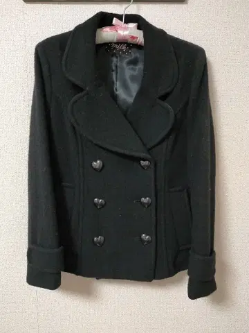 MILK 하트 P코트 블랙