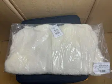 [ 새상품,미개봉 ] 마리 샤기 니트 후드티 디즈니 스토어