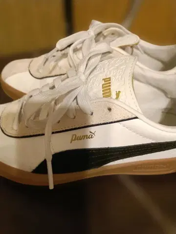 Puma 화이트 블랙 스니커즈