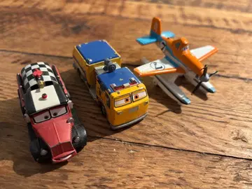 플레인즈 미니카 토미카 3종 세트