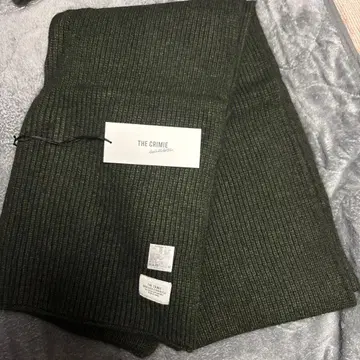 THE CRIMIE 라쿤 니트 머플러 그린