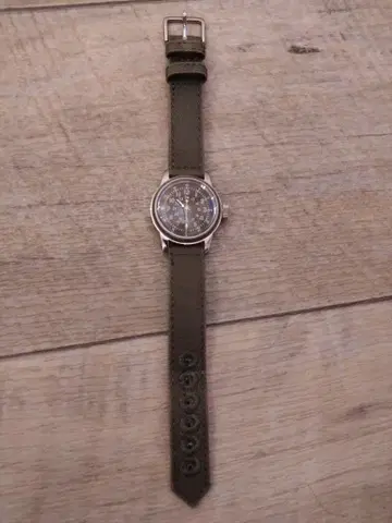 다크 그린 나일론 스트랩 손목시계