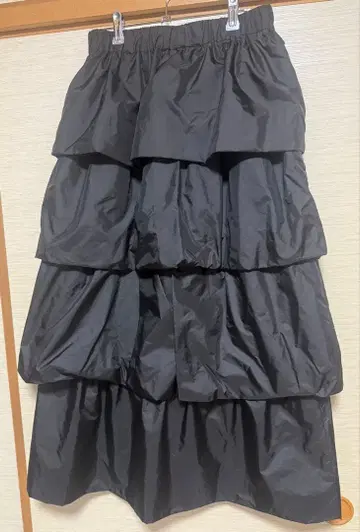 Te chichi 블랙 프릴 롱 스커트