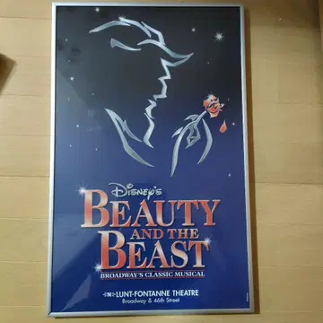Disney's Beauty and the Beast 포스터 액자 포함