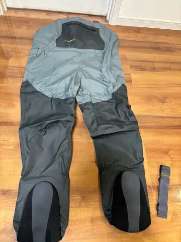 방수 오버롤 팬츠 그레이 M 사이즈