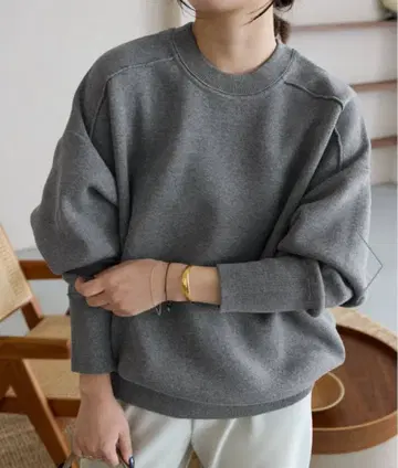 슬로브 이에나 오버 사이즈 맨투맨 라이크 니트