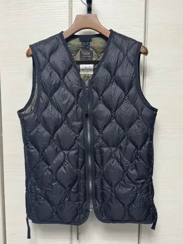 타이온 TAION 다운 베스트 밀리터리 V넥 버튼 L 수납 봉투 포함