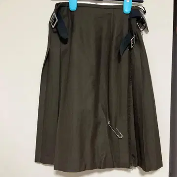 오닐 오브 더블린 다크 그린 플리츠 스커트 벨트 포함