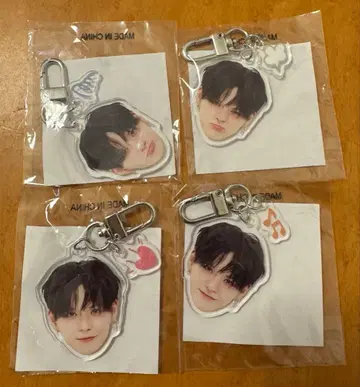 treasure 요시 얼굴 아크릴 키링 컴플리트 pulse on 희로애락