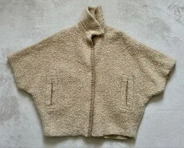 투모로우랜드 DES PRES 푸들 판초 코트