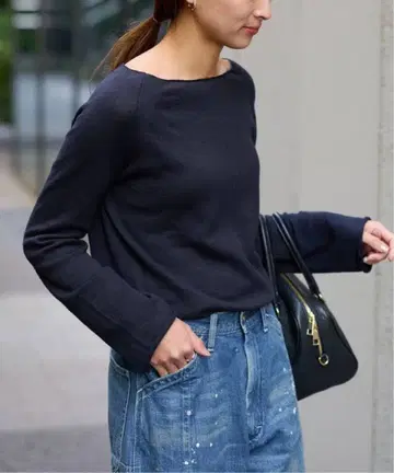 새상품 택 포함 FRAMeWORK 코튼 캐시미어 래글런 풀오버 네이비