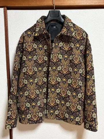 HARE 플로럴 패턴 자켓