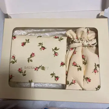 LAURA ASHLEY 데스크 패드 & 파우치 (복조리) 세트, 박스형