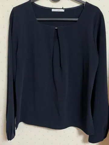 index 인덱스 상의 L 네이비