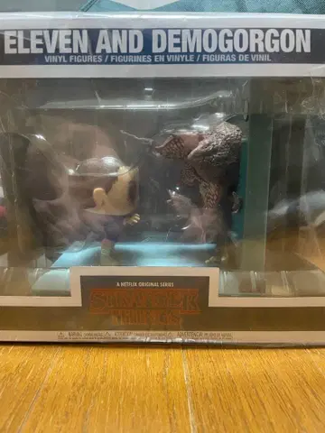 기묘한 이야기 일레븐 & 데모고르곤 피규어