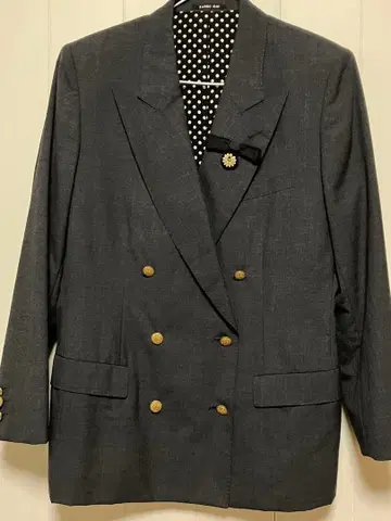 카네코 이사오 테일러드 자켓 골드 버튼