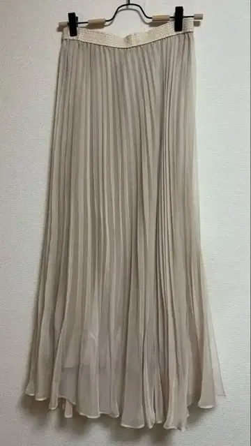 B.C STOCK 라메 시어 플리츠 스커트