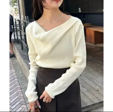 15일 처분 mystic 오프숄더 리브 니트