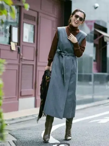 새상품급 베르메이유 페예나 2WAY 트윌 롱베스트 원피스 그레이