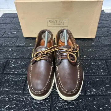 OAK STREET BOOTMAKERS 브라운 데크 슈즈