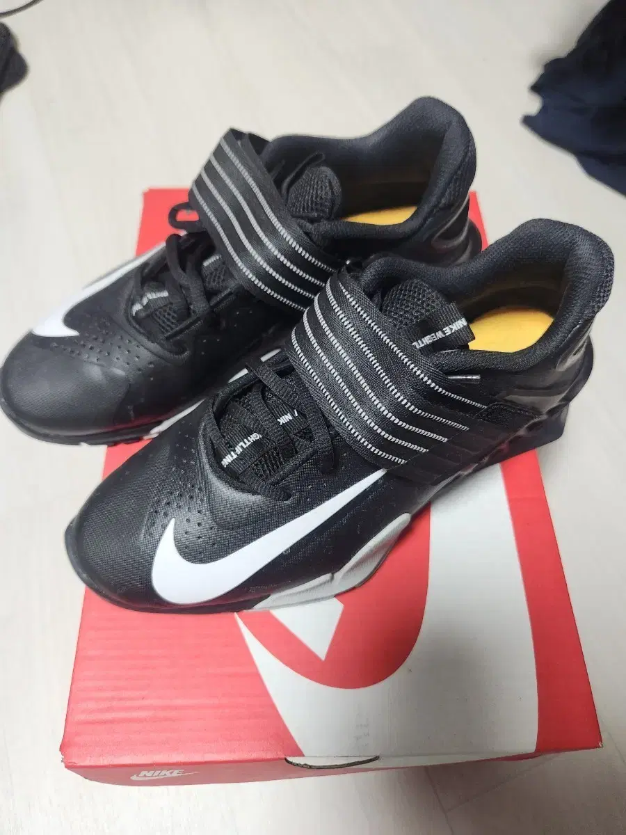 Weightlifting shoes Sabaleo 255 golden size