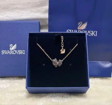 SWAROVSKI 버터플라이 목걸이 로즈 골드 박스 포함