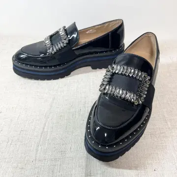 MODE ET JACOMO 통굽 비쥬 버클 로퍼 23cm