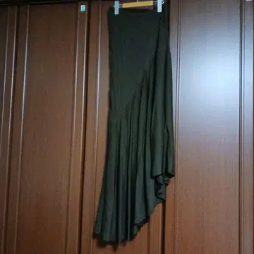 장 폴 고티에 / 비대칭 플레어 스커트