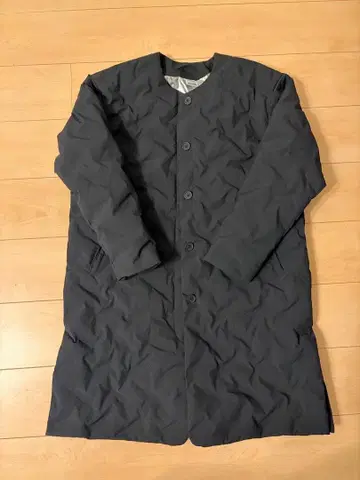 TIGORA 알루미늄 축열 패딩 자켓 노카라 코트