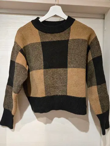 sheller 체크 무늬 크롭 니트