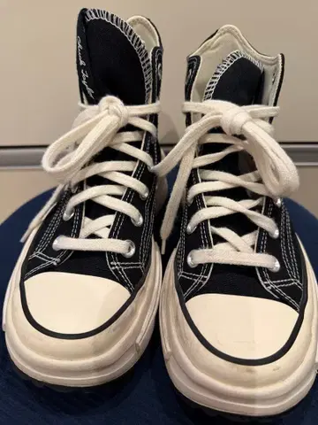 블랙 하이컷 스니커즈 통굽 CX A00869C