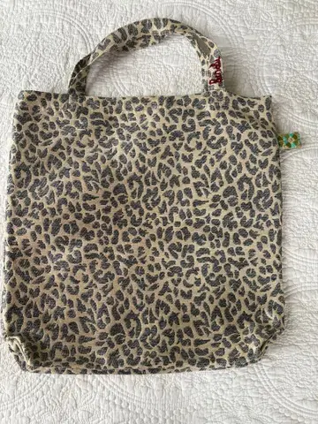 BINDU 레오파드 자카드 토트백