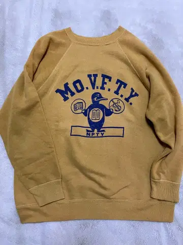 60s 빈티지 맨투맨 머스타드