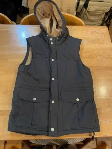 Victim 후드 부착 블랙 베스트 M 사이즈 일본제