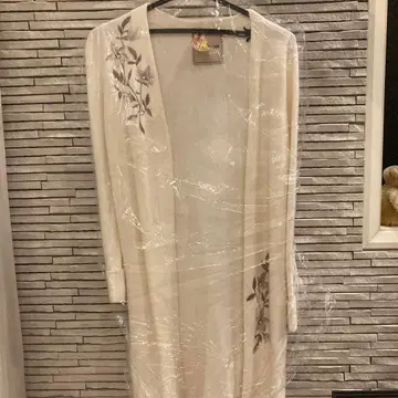 아푸와이저 리셰 자수 코디 가디건