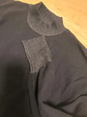 블랙 터틀넥 롱 니트